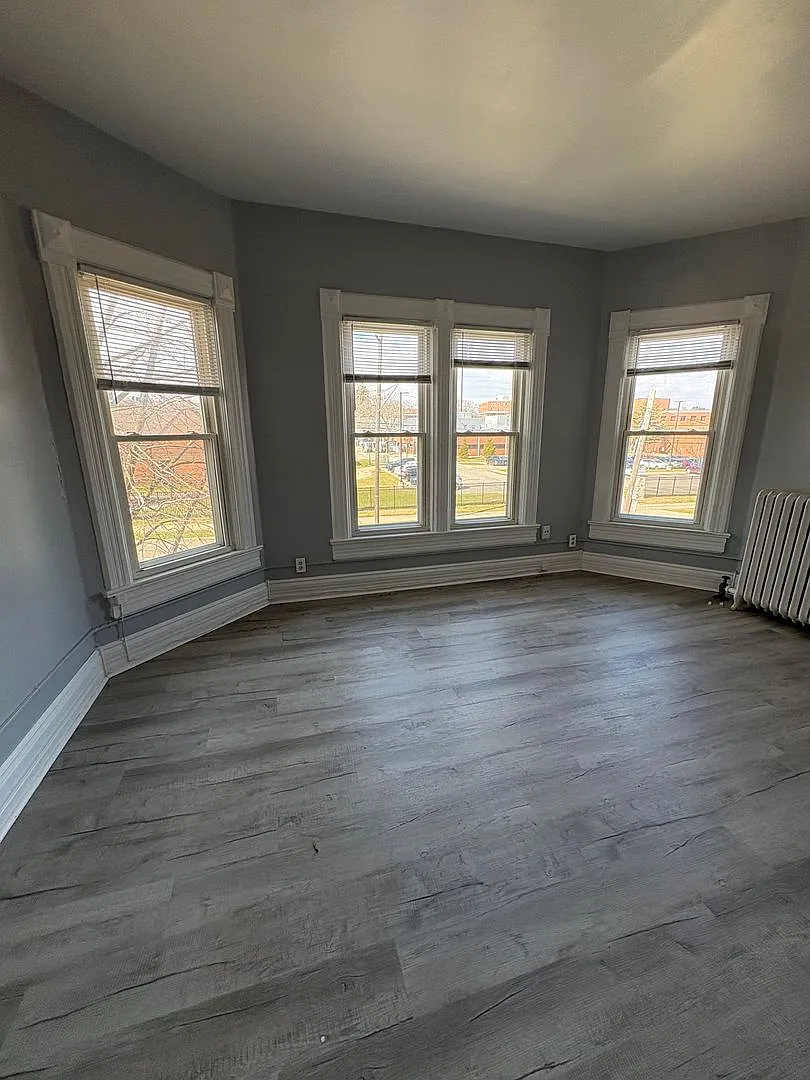 410 W. Forest (Bishop Pickering LLC) — Photo 4
