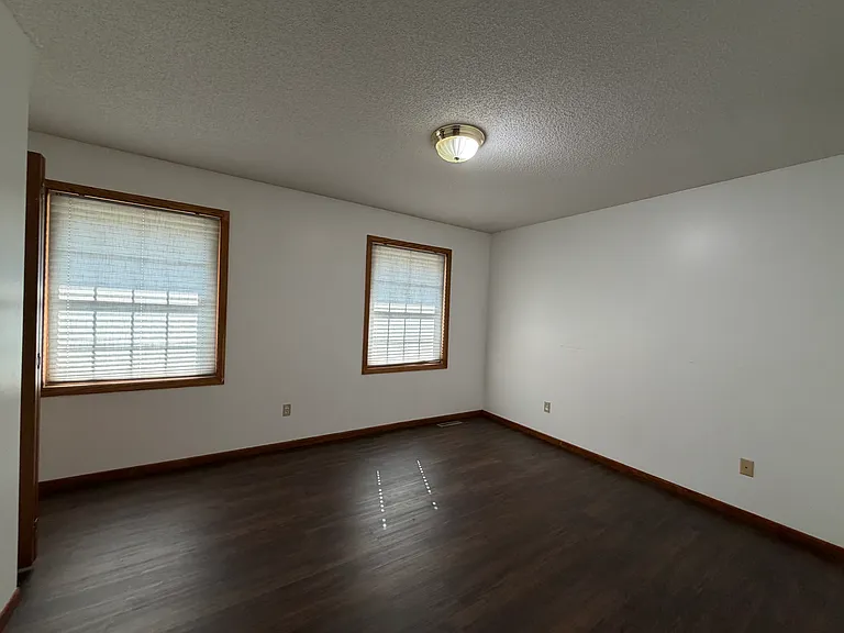 1951 Fox Valley Dr SW — Photo 17