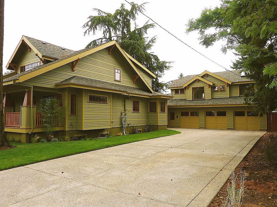 2nd image of 4210 NE 40th Ave