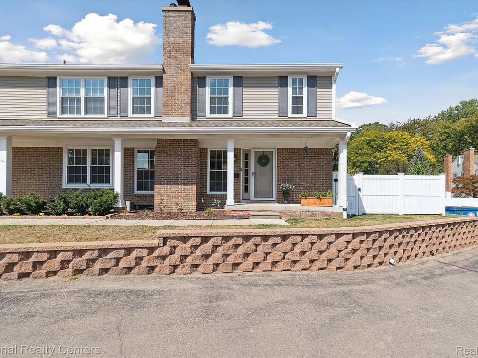1st image of 21348 E Glen Haven Cir