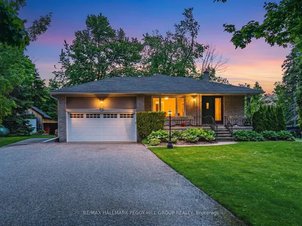 5853 Yonge St, Innisfil, ON L0L 1K0