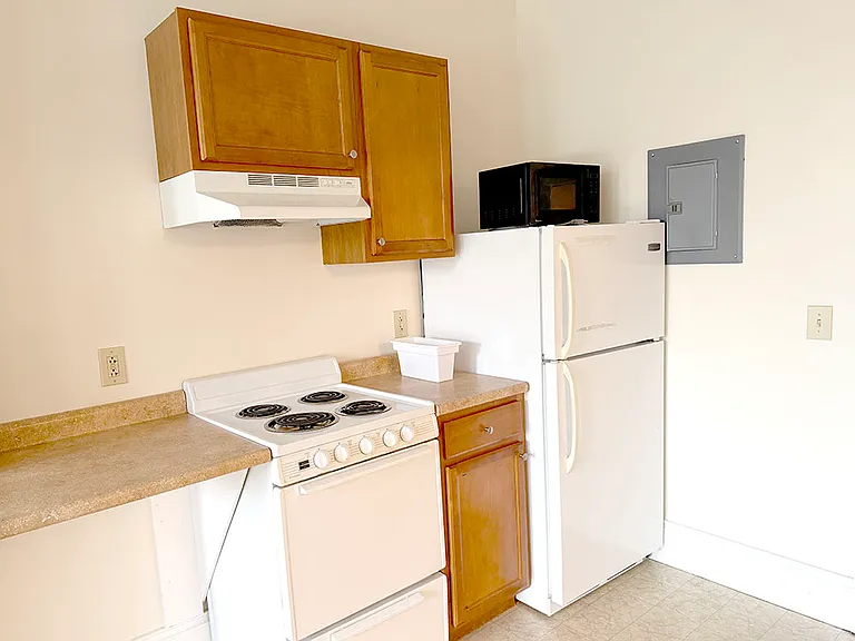 43 Main St #2C — Photo 7