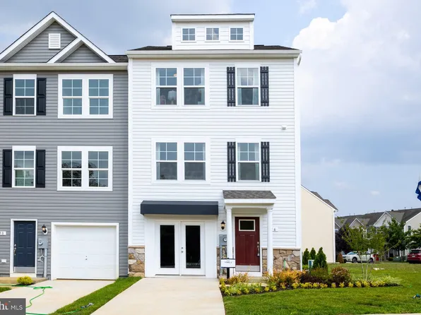 37 Spool Rd, Inwood, WV 25428