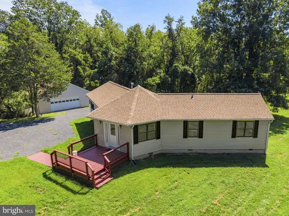 8265 Opal Rd, Warrenton, VA 20186