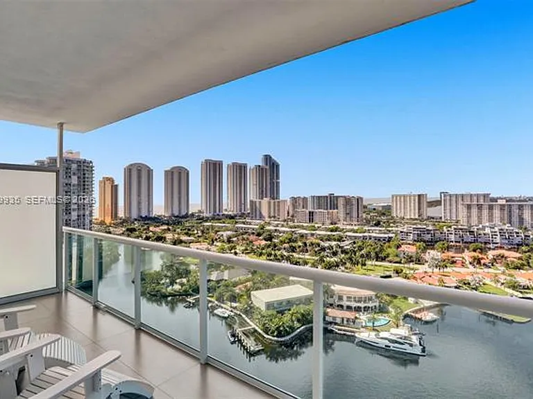 400 Sunny Isles Blvd #2021 — Photo 39