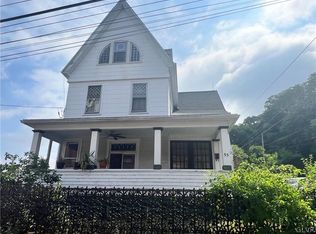 55 S Walnut St, Lansford, PA 18232