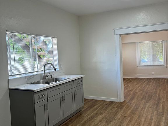 4th image of 2320 Hancock St