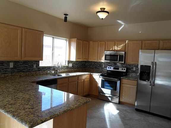 3rd image of 11053 W Tonto Ln