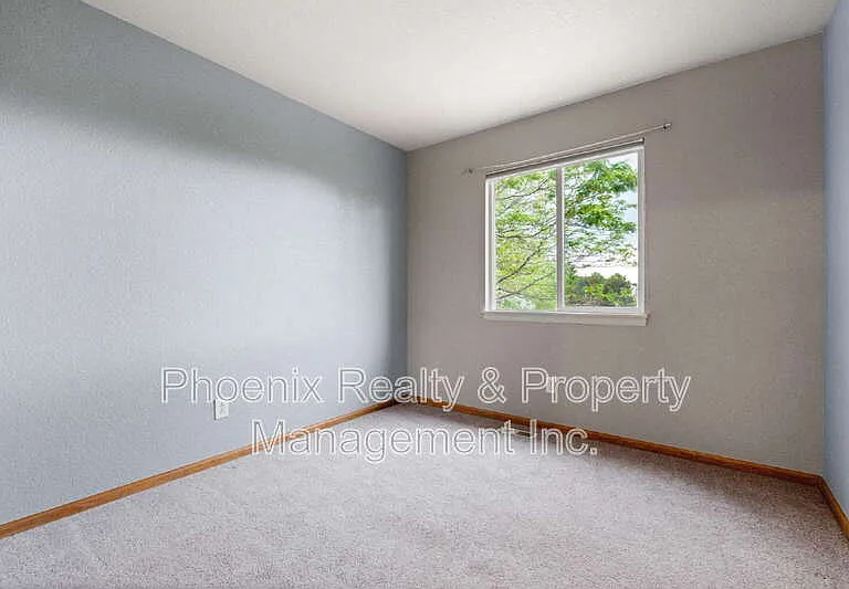 678 Mathews Cir — Photo 10