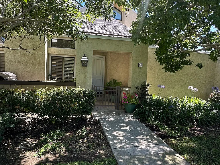 96 Smokestone — Photo 2