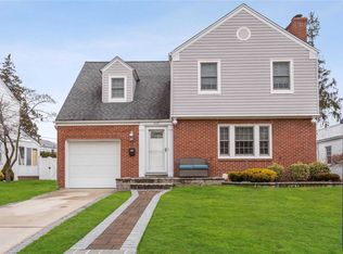 2289 Croydon Dr, Baldwin, NY 11510