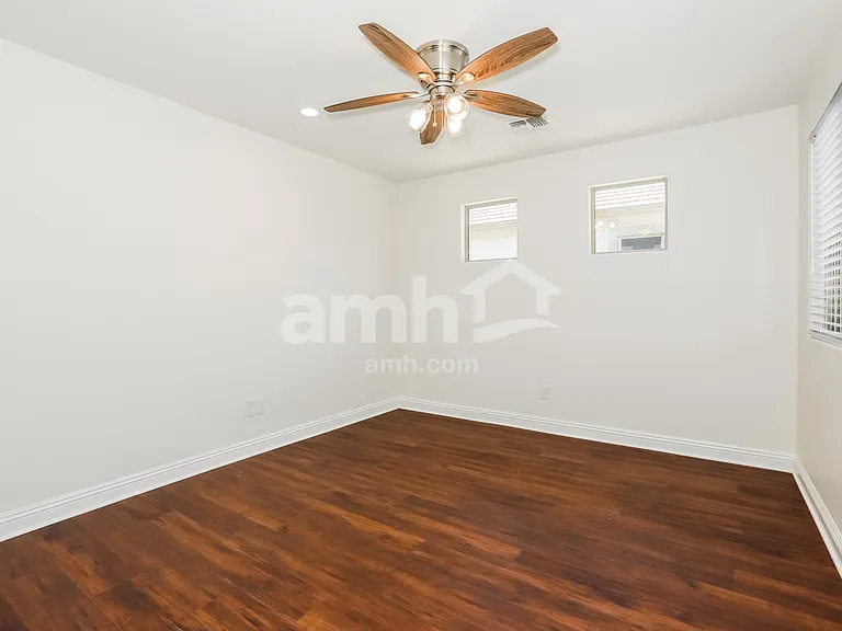 3470 E Orchid Ln — Photo 16
