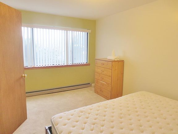4th image of 4145 11th Ave NE APT 45