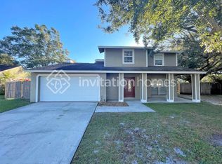 17605 Whistling Ln, Lutz, FL 33549