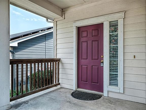 3rd image of 4702 Dorchester Heights Ln