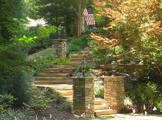 40 Sycamore Ridge Dr, Simpsonville, SC 29681