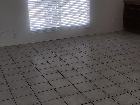 3rd image of 6517 Escondido Dr #A