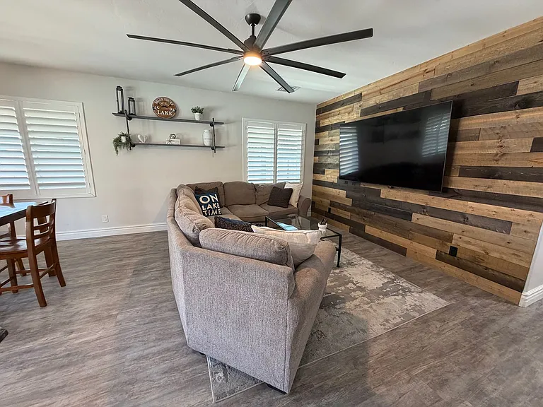 1797 E Alder Cir — Photo 5