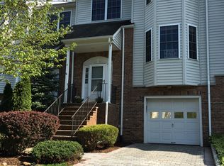 8 Silverleaf Ct, Riverdale, NJ 07457