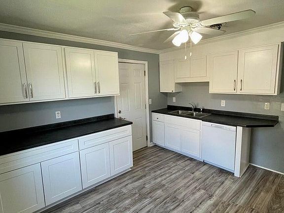 2nd image of 306 Orleans St
