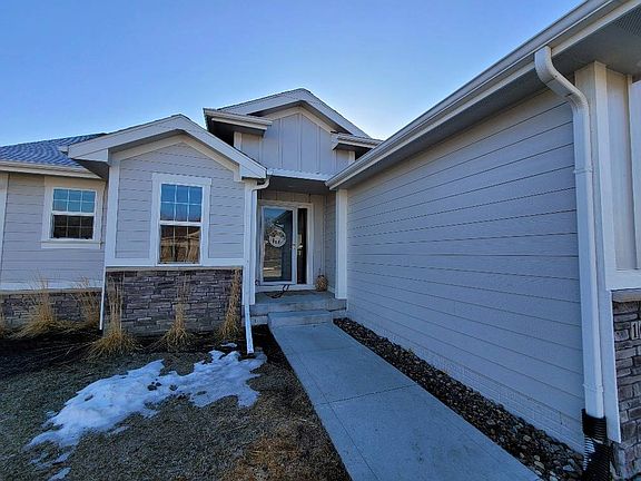 4th image of 1001 Cardinal Dr