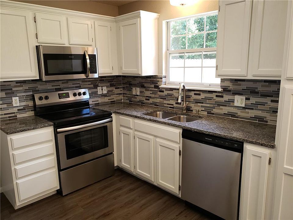 1st image of 5632 NW Plantation Dr #168-C