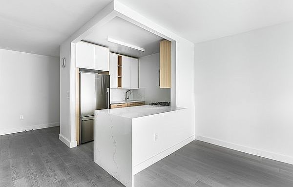 1st image of 101 W End Ave #14T