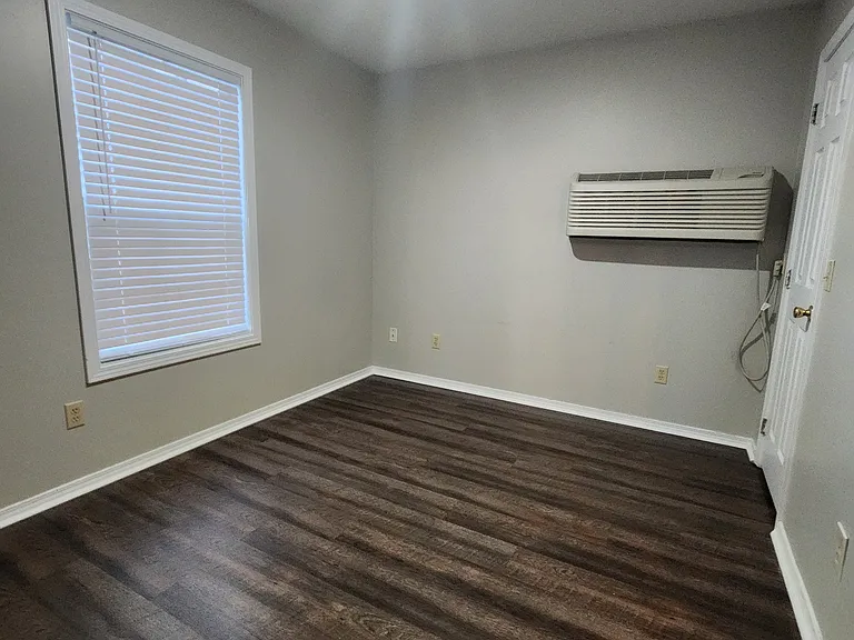 1325 Virginia Ave #A23 — Photo 3