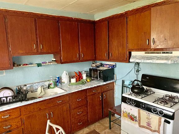 2nd image of 345 Union St