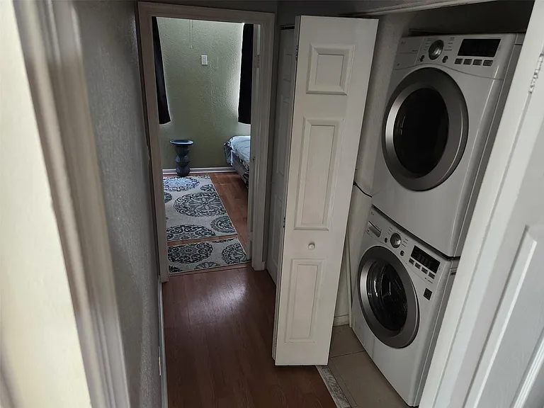 6617 Winfield Blvd #4-1 — Photo 13