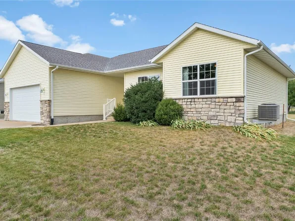 520 15th Ave SW, Mount Vernon, IA 52314