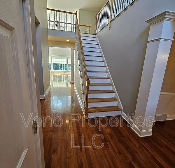 5 Brighton Ct — Photo 8