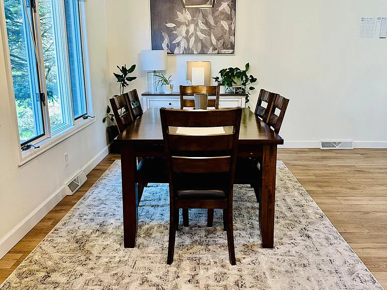 8 Applewood Ct W — Photo 8
