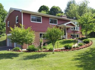 10890 Grand River Dr SE, Lowell, MI 49331