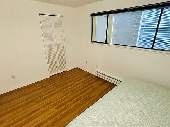 4th image of 14050 SE 17th Pl APT G1