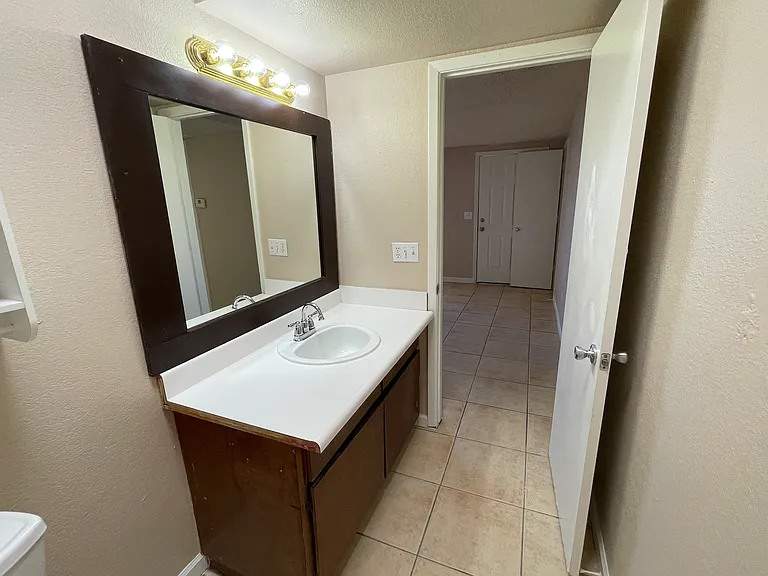 2 bedroom, 1 bath apartment in Apache Junction! — Photo 16