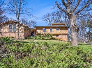 2737 Laurentide Dr, Ann Arbor, MI 48103