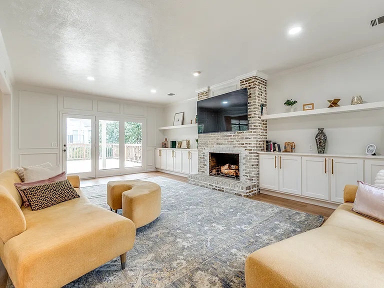 9130 Valley Chapel Ln — Photo 7
