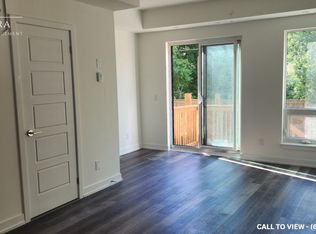 851 Sheppard Ave W #23, Toronto, ON M3H 0G2