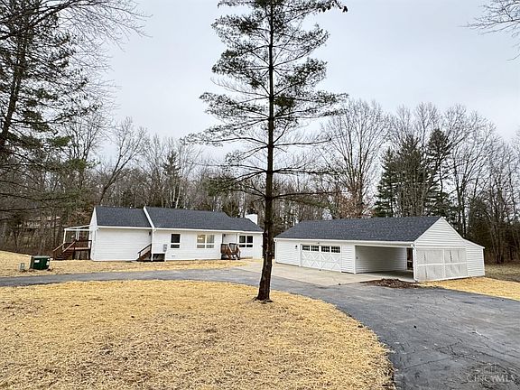 3rd image of 8864 Whitegate Dr