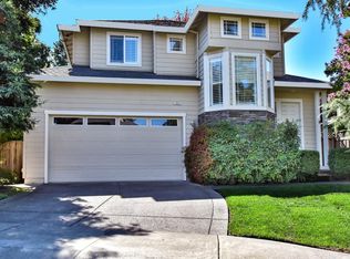 1882 Knolls Dr, Santa Rosa, CA 95405