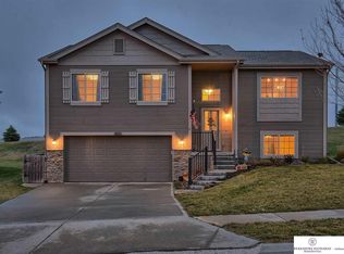 4607 N 160th St, Omaha, NE 68116