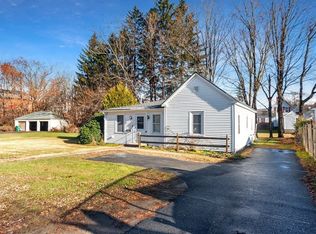 100 Larch St, Clinton, MA 01510