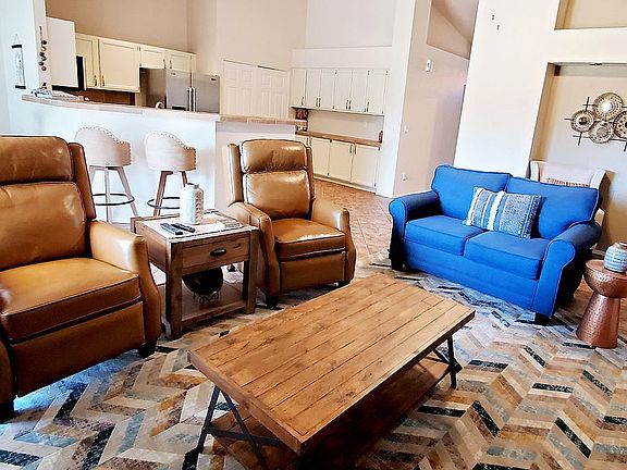 Spacious Family Room