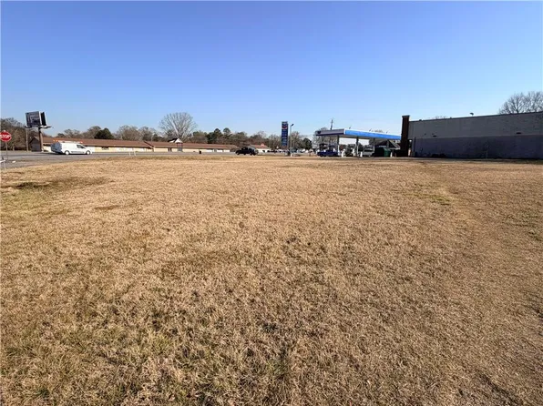5911 Joe Frank Harris Pkwy NW, Adairsville, GA 30103