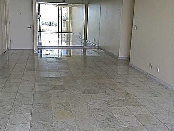4th image of 1000 Island Blvd #2212