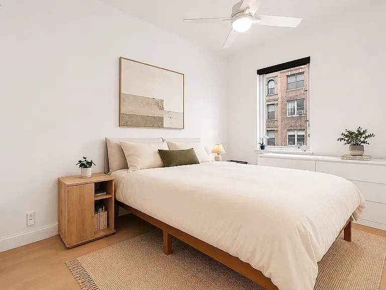 244 E 60th St #3B — Photo 3