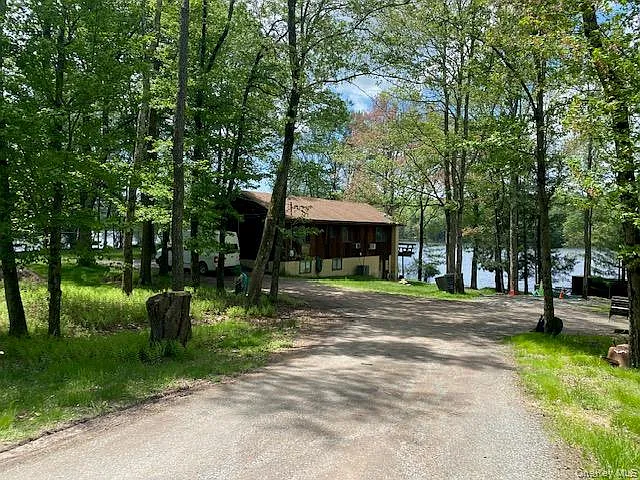 739 Lake View Dr #MAIN LEVEL