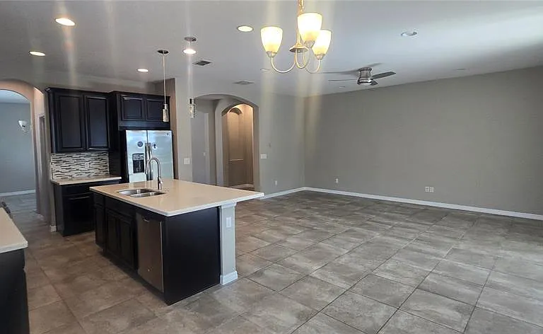 7564 Bishop Square Dr — Photo 19