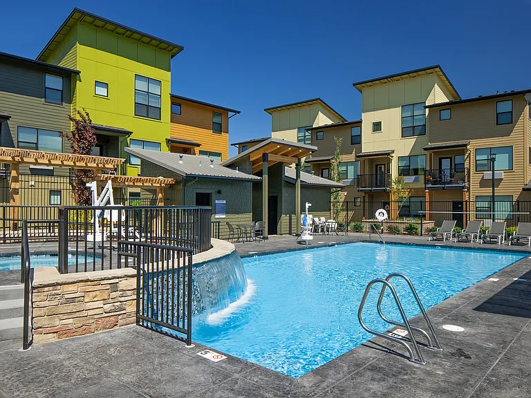 The Tennyson At Crescent Village — Photo 26